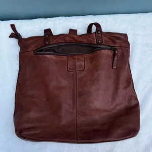 EUC Belleza Mandova Falicity Leather Tote with Metal Studs Super Soft leather **